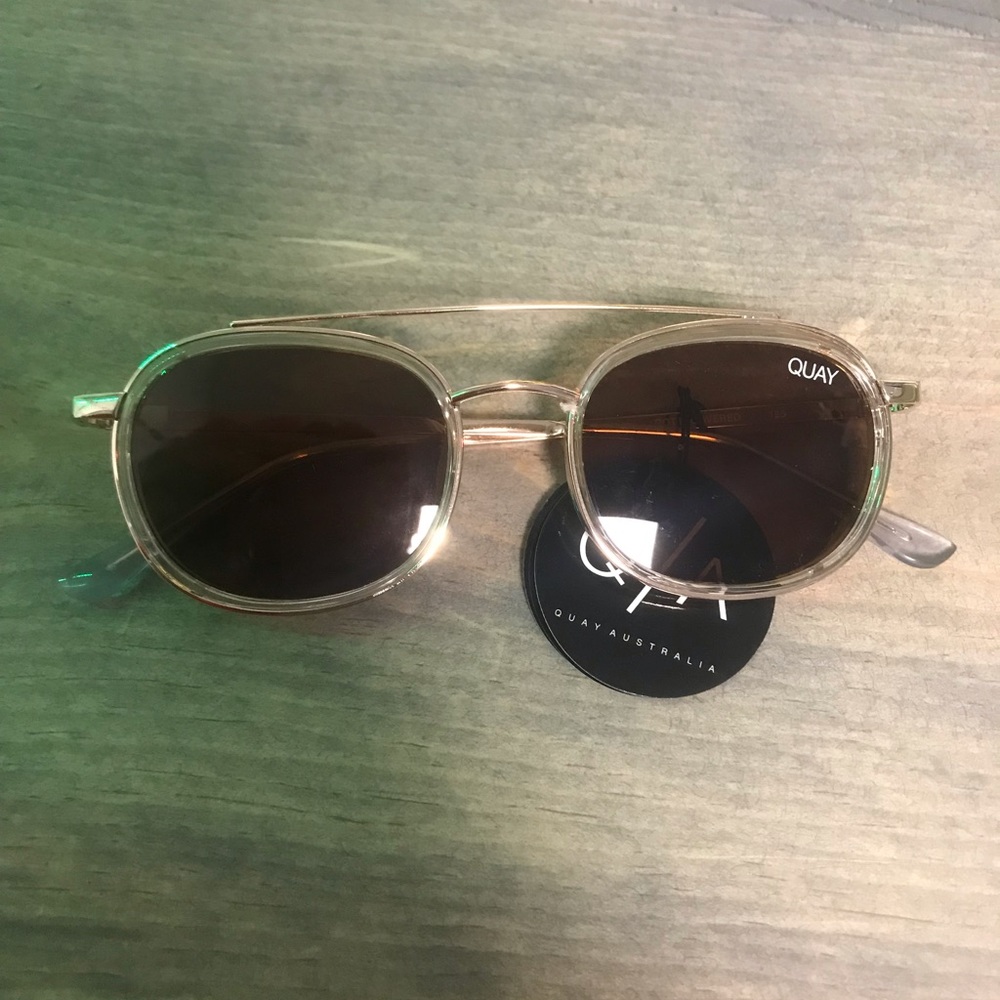 QUAY sunglasses 🕶🎄